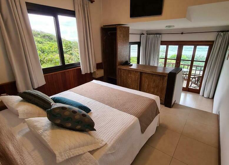 סוויטה עם מרפסת, Atalaia Do Mariscal