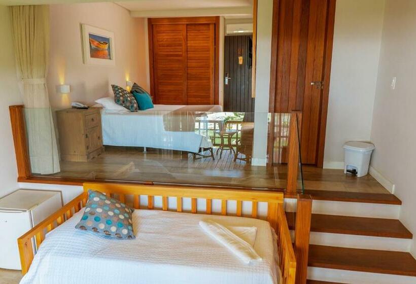 חדר לארבעה סטנדרטי עם מרפסת, Atalaia Do Mariscal