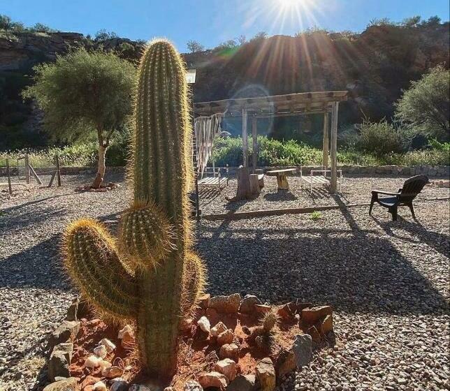 اتاق لوکس, El Chiflon Posta Pueblo