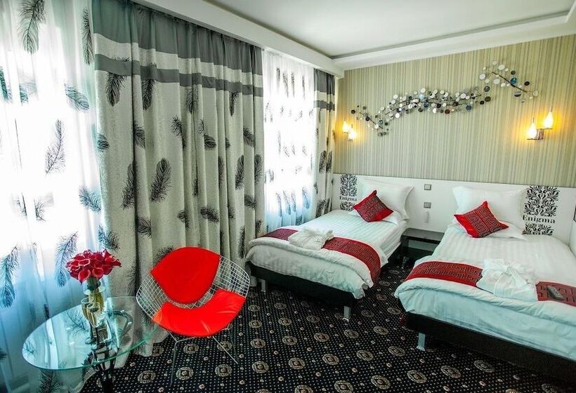 חדר סטנדרט, Enigma