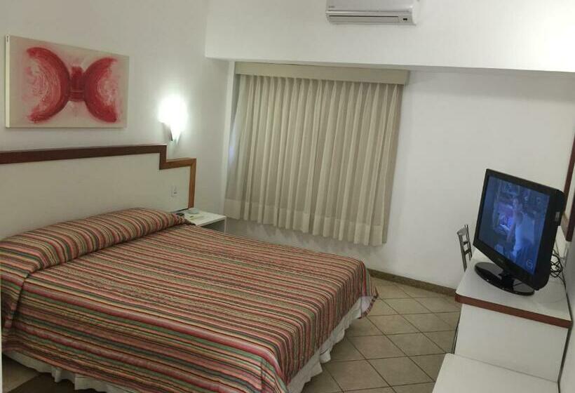 חדר דלוקס, Lord Plaza