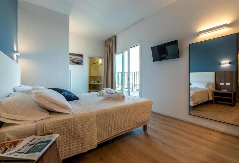 سوییت جونیور با چشمانداز دریا, Mondial