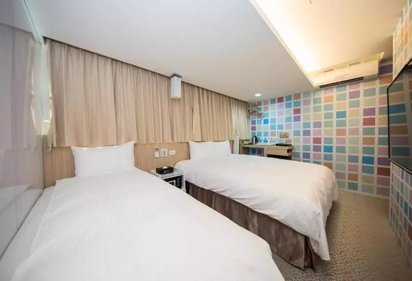 اتاق استاندارد سه نفره, Morwing Hotel   Culture Vogue