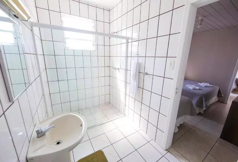 スタンダード4人部屋, Mos Sao Jose
