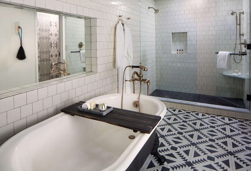 سوییت اجرایی, Thompson Nashville, By Hyatt