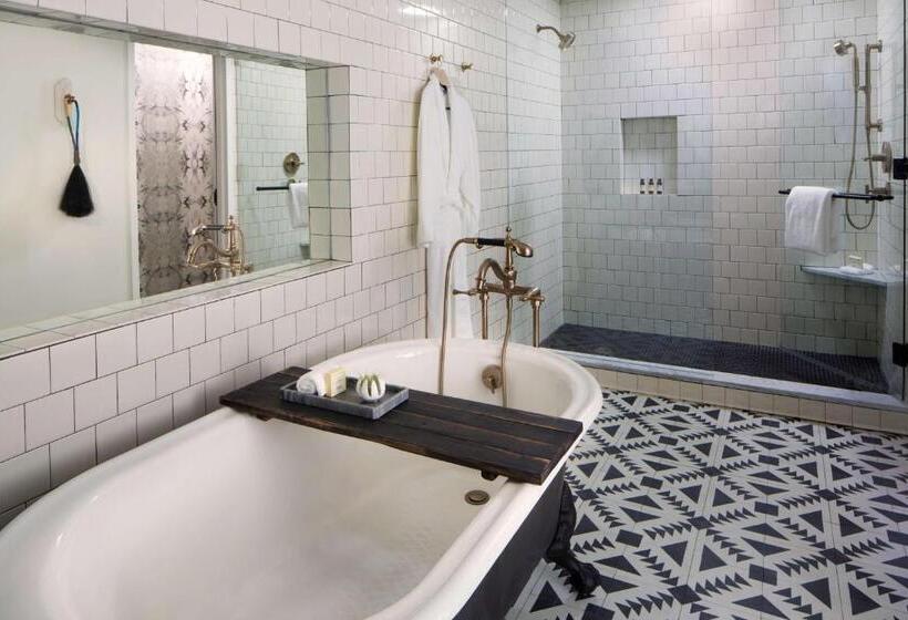 سوییت اجرایی, Thompson Nashville, By Hyatt