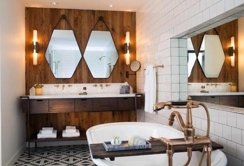 سوییت اجرایی, Thompson Nashville, By Hyatt