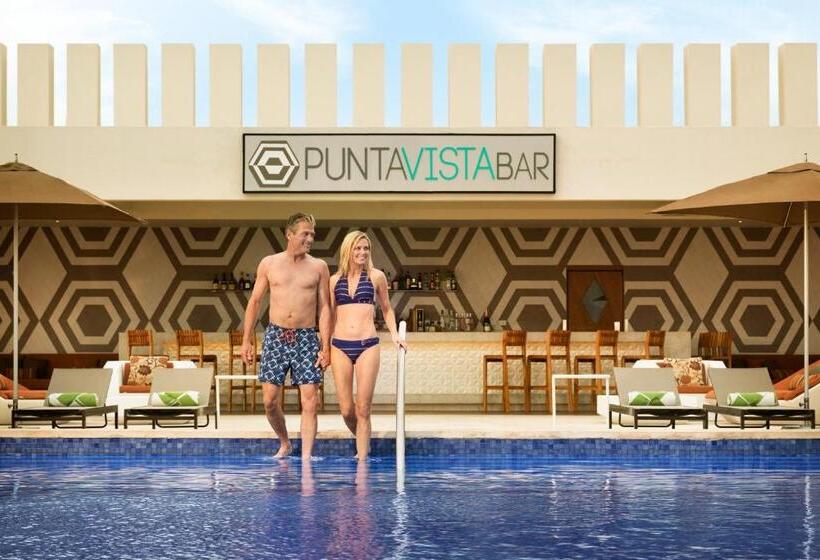 Standard swim-up room with sea view, Turquoize At Hyatt Ziva Cancun  Adults Only  All Inclusive