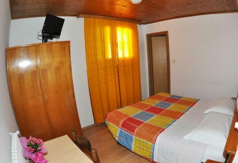 חדר סטנדרט, Verda Val