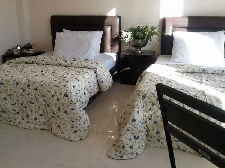 اتاق استاندارد سه نفره, Zaman Ya Zaman Boutique