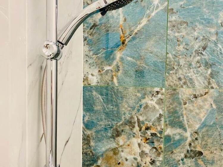 اتاق استاندارد یک نفره, Zaman Ya Zaman Boutique