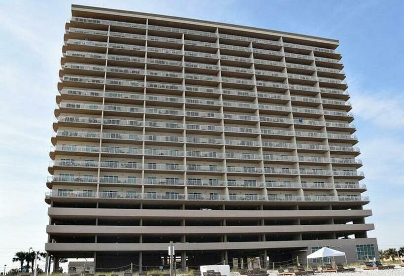 带1个卧室的带阳台的公寓, Crystal Shores West 202