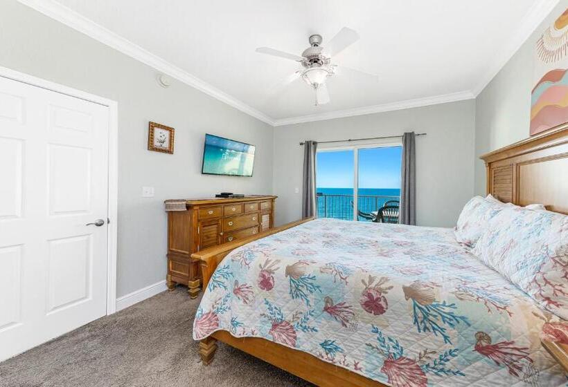 带1个卧室的带阳台的公寓, Crystal Shores West 202