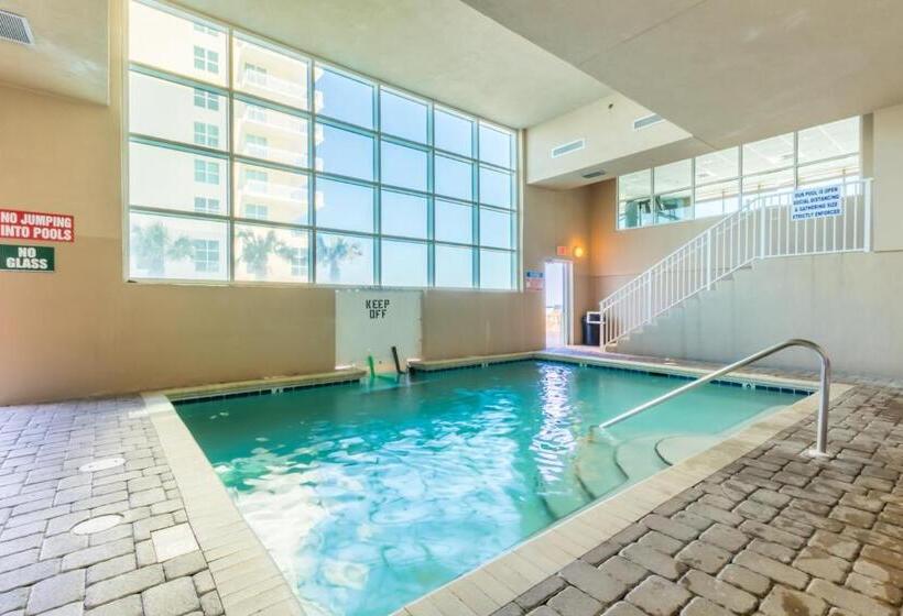 带1个卧室的带阳台的公寓, Crystal Shores West 202