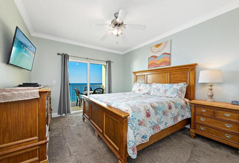 Апартаменты 1 Спальня с Балконом, Crystal Shores West 202
