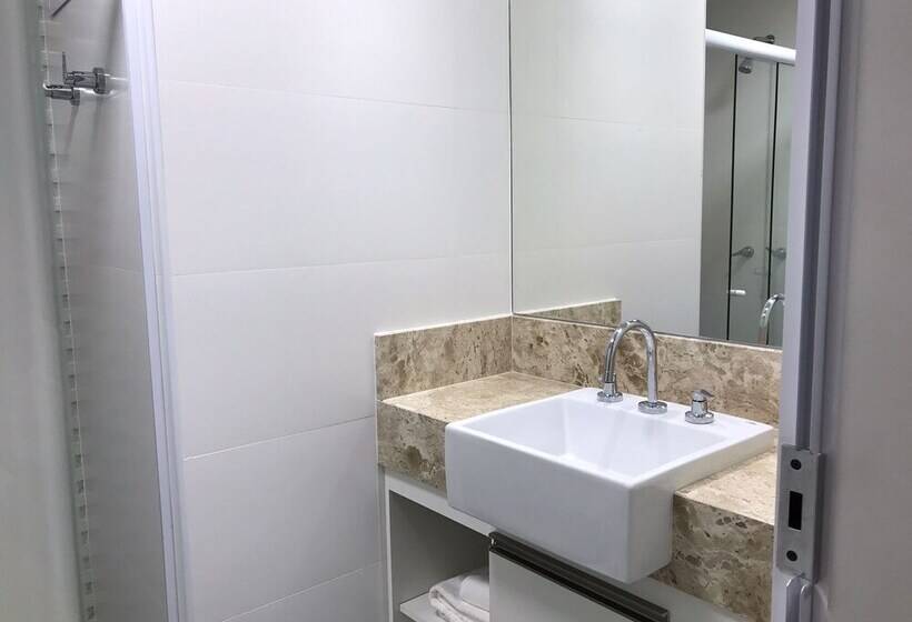 חדר דלוקס, Abc Apart