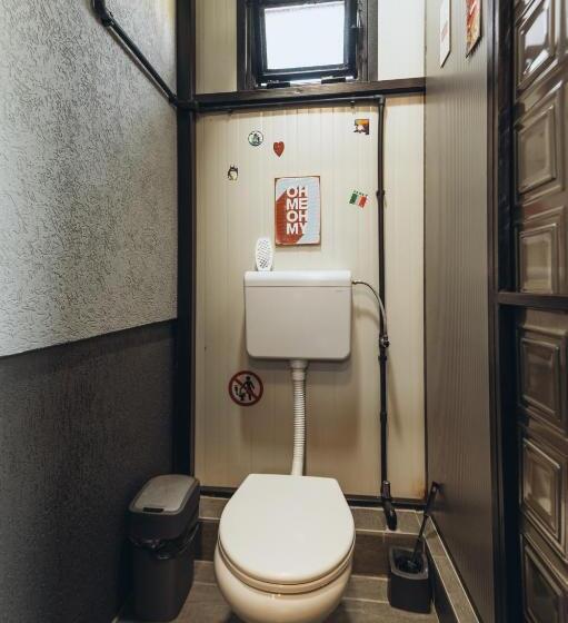 تختخواب در اتاق مشترک, Q Podgorica Beds,rooms And More