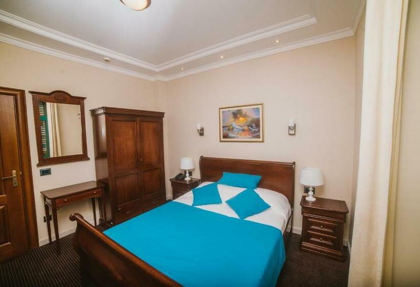 اتاق استاندارد, Astoria