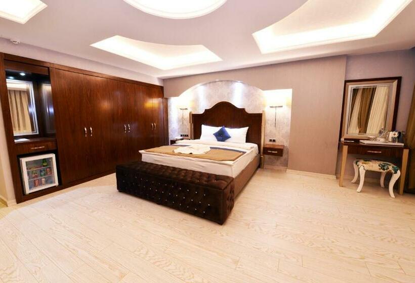 带大床的套房, Atlıhanpark