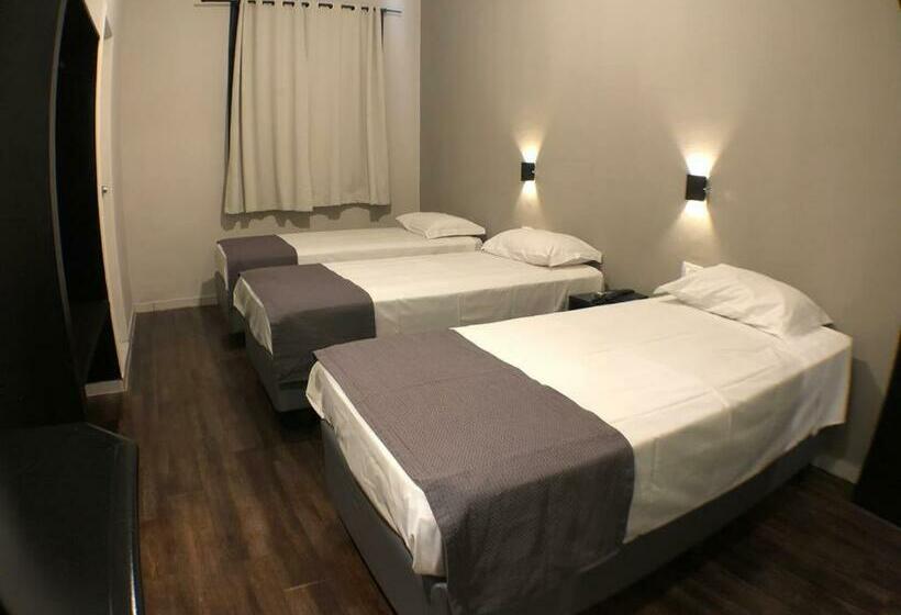 اتاق استاندارد سه نفره, Hostel Carabelas Proximo A 25 De Março E Brás