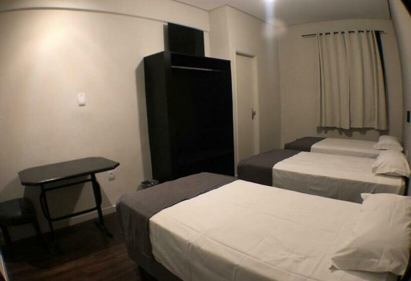 اتاق استاندارد سه نفره, Hostel Carabelas Proximo A 25 De Março E Brás