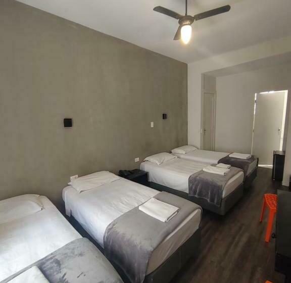 اتاق استاندارد چهار تخته, Hostel Carabelas Proximo A 25 De Março E Brás