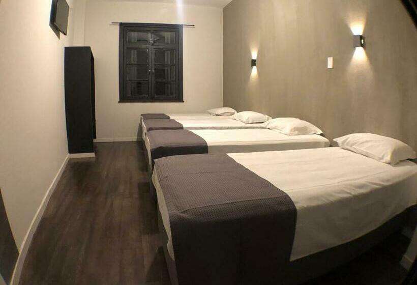 اتاق استاندارد چهار تخته, Hostel Carabelas Proximo A 25 De Março E Brás