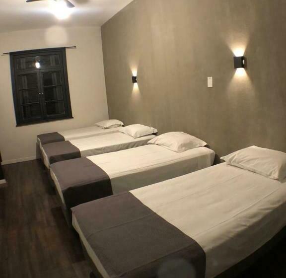 اتاق استاندارد چهار تخته, Hostel Carabelas Proximo A 25 De Março E Brás