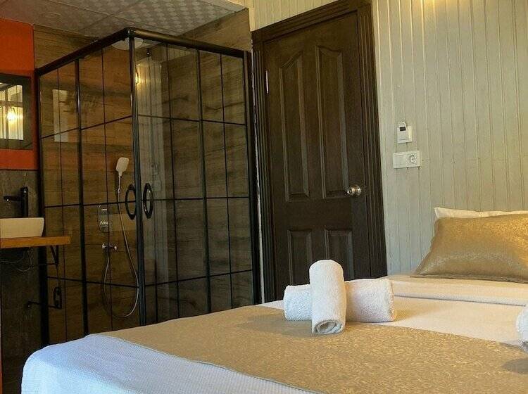 بانگلوی استاندارد, Koala Bungalows