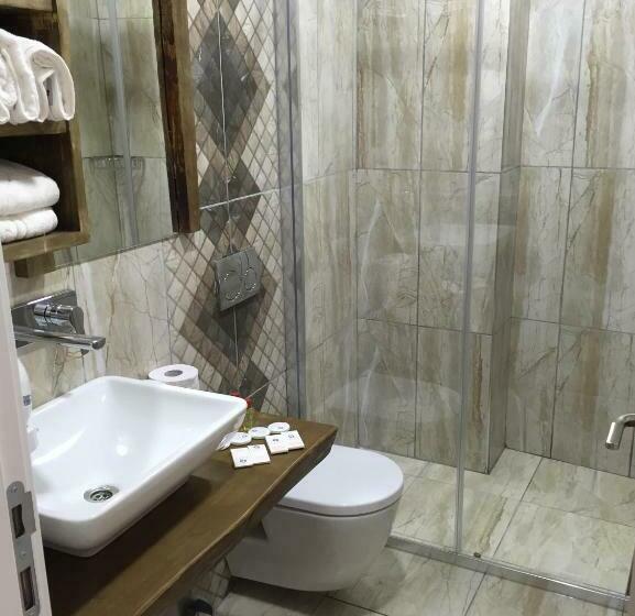 اتاق لوکس, Quantum