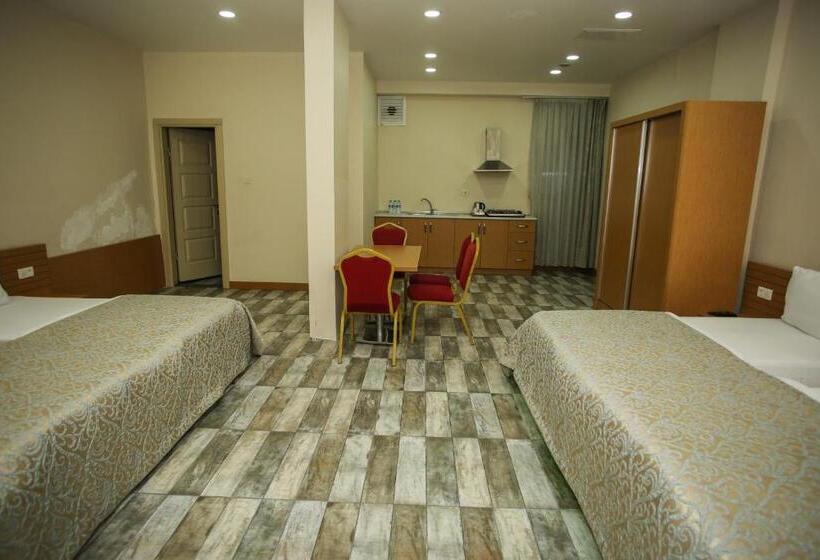 اتاق خانوادگی, Quantum