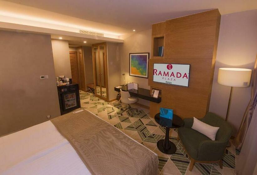 장애인을 위한 킹사이즈 침대 스탠다드 룸, Ramada Plaza By Wyndham Konya