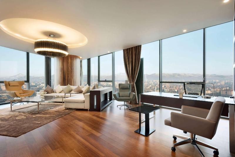 스탠다드 룸 킹사이즈 침대, Ramada Plaza By Wyndham Konya