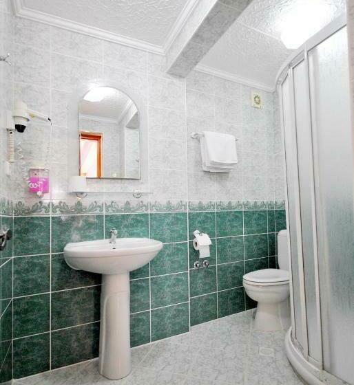 Номер Стандарт Трехместный, Side