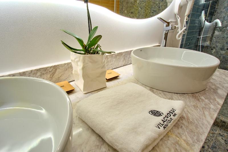 Номер Стандарт, Side