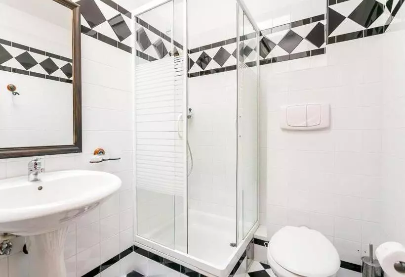 اتاق استاندارد با چشم‌انداز دریا, Stanica B&b