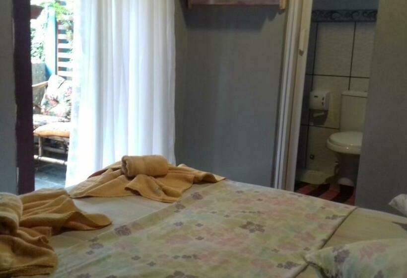 Люкс, Maracujá Hostel