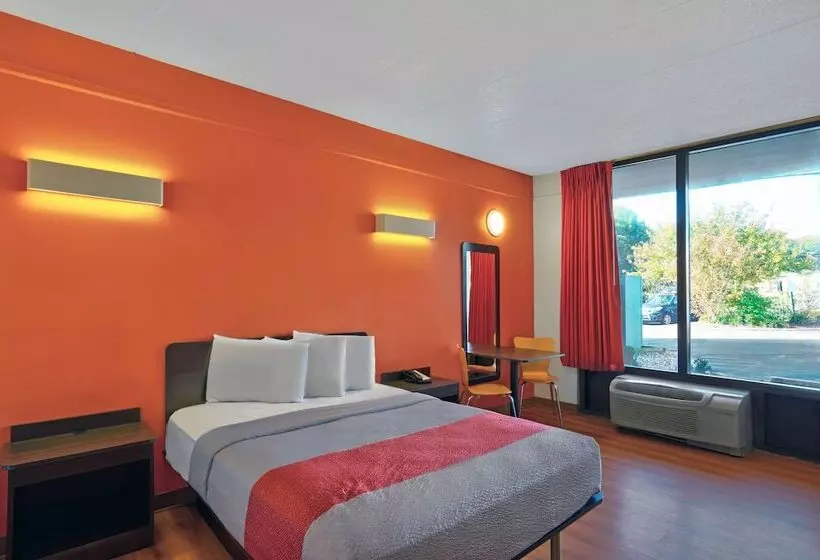 ダブルベッドスタンダードルーム, Motel 6seaford, De