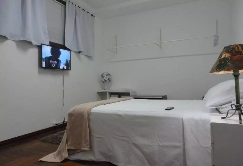 Sviitti Poreallas, Hospedaria Casa Real