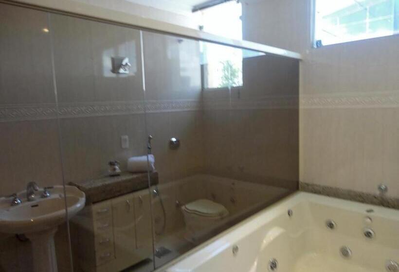 자쿠지 스위트, Hospedaria Casa Real