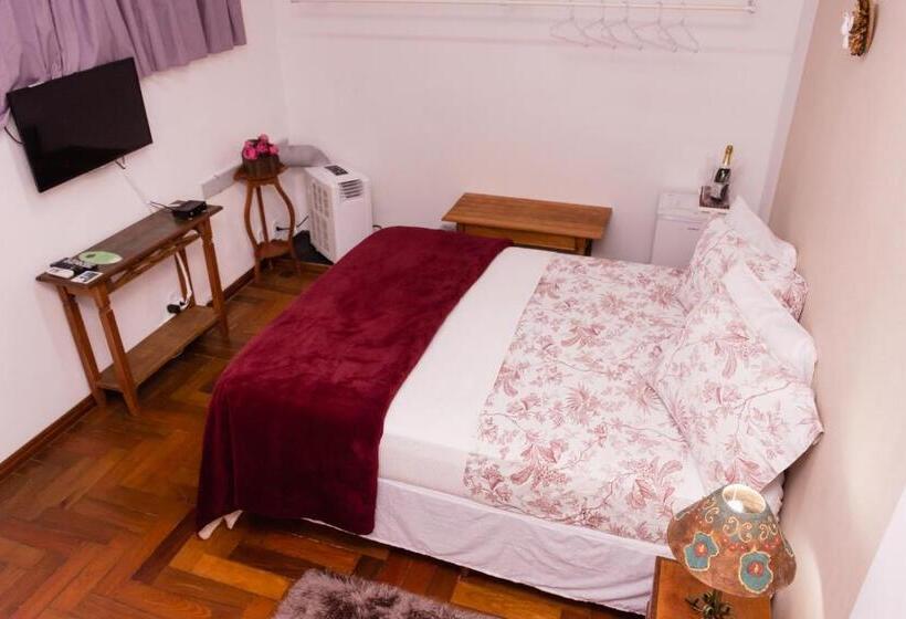 자쿠지 스위트, Hospedaria Casa Real