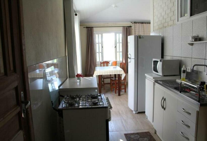 דירת שני חדרים, Refúgio Do Bosque