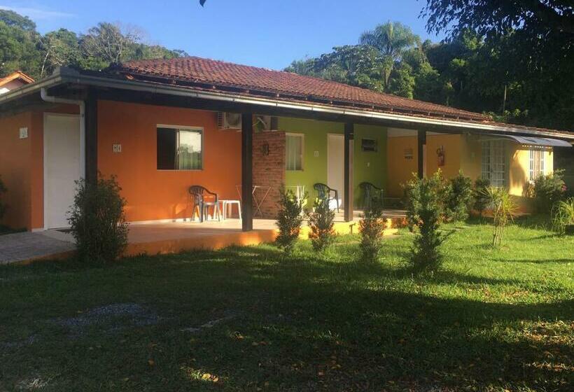 דירת שני חדרים, Refúgio Do Bosque