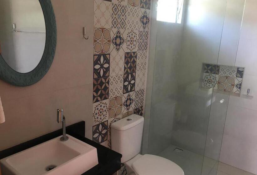 חדר לארבעה סטנדרטי עם מרפסת, Refúgio Do Bosque