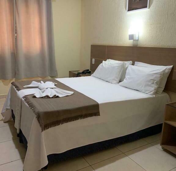 חדר דלוקס לשלושה, Fiesta Baiana Clube