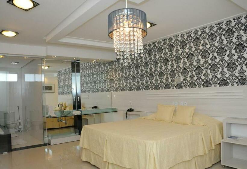 סוויטה עם ג'קוזי, Fiesta Baiana Clube