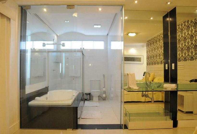 סוויטה עם ג'קוזי, Fiesta Baiana Clube