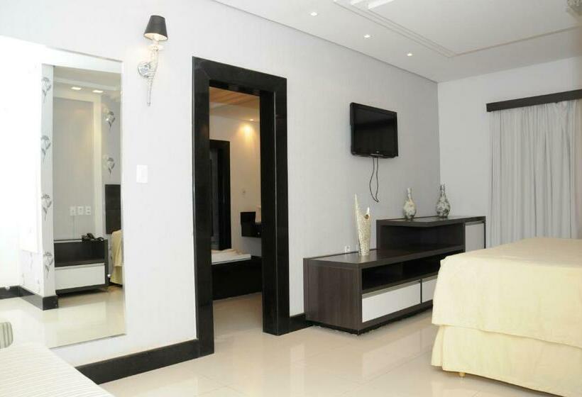 סוויטה עם ג'קוזי, Fiesta Baiana Clube