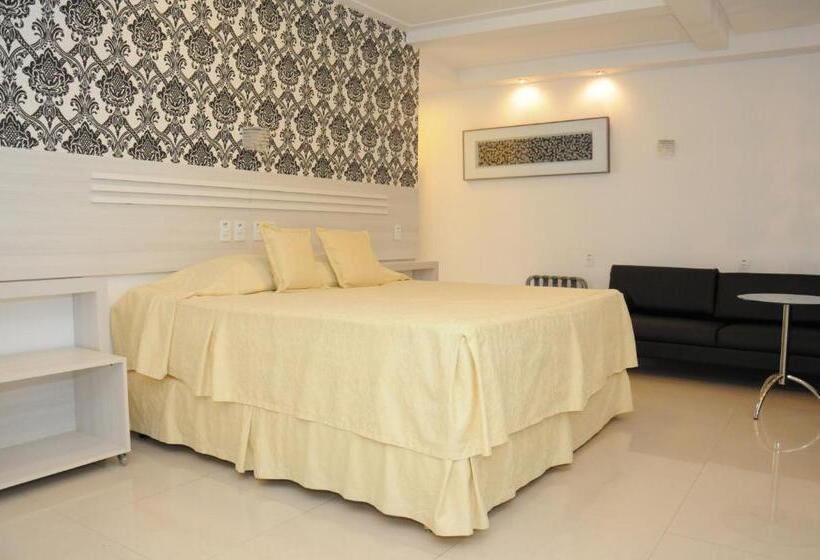 סוויטה עם ג'קוזי, Fiesta Baiana Clube