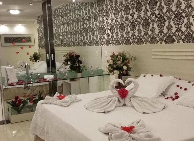 סוויטה עם ג'קוזי, Fiesta Baiana Clube